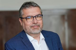 Firmy z Agrofertu by mohly čerpat příspěvky na pojištění, Piráti protestují - Novinky