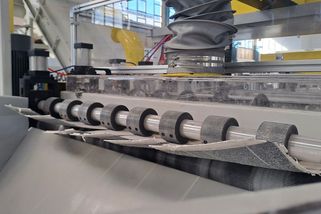 Soláry mele na prach. Recyklační linka zlikviduje tři fotovoltaické parky ročně - Seznam Zprávy