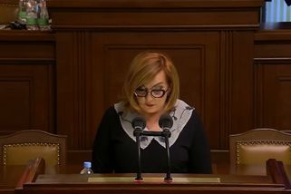 Zde stojím s hlavou vztyčenou, bránila rozpočet Schillerová. Miladu Horákovou prý necitovala - Novinky