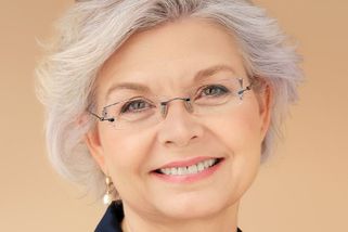 Kovářová vyčítá ženám pozdní mateřství. Sama rodila až po třicítce - Médium.cz