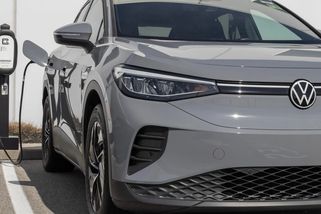 Další poplach u Volkswagenu. U elektromobilů hrozí požár baterie, může se to týkat tisíců aut - Echo24.cz