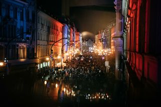 Občané zastoupili stát. Na Korzo Národní vybrali t...