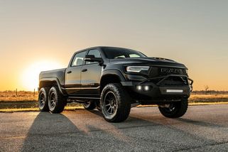 Pozor, přijíždí Mamut! Hennessey Mammoth 6×6 je šestikolový obr s výkonem 1 000 koní - Garáž.cz