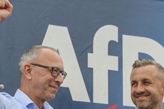 Červený koberec pro AfD v Praze. Schůzky má mít na obraně, financích i u Klause