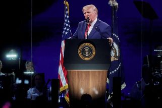 Trump v projevu k 250. výročí nezávislosti mluvil o zlatém věku Spojených států - Novinky