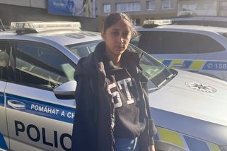 Žena v Mostě našla kabelku se sto tisíci, přinesla ji na policii - Novinky
