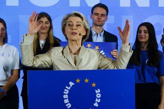 EU zvažuje půjčku Ukrajině za 1,1 bilionu korun. Česko a Slovensko mají výhrady
