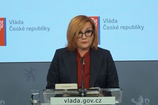 Schillerová: Zrušení poplatků přijde až v průběhu příštího roku - Novinky