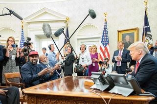 Nebudou mě vysílat? Založím si vlastní televizi. Trumpova televize má první hodnocení