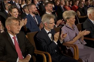 Nevychovaný Andrej Babiš na předávání vyznamenání: Po Pavlově projevu netleskal