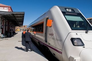 V Toledu se srazily dva vysokorychlostní vlaky - Novinky