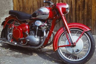 Nejlepší a nejsilnější, to byla Jawa 500 OHC - Garáž.cz