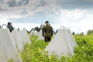 Estonsko postaví bunkry na hranici s Ruskem - Novinky