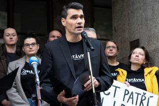 Místo aktualit staré pořady? Stávka ve veřejnoprávních médiích má být znát - Novinky