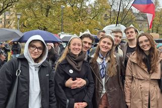 K protestní stávce na obranu ČT a ČRo se připojí i studenti Západočeské univerzity - Novinky