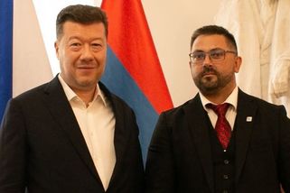 Politik SPD se zapletl s Rusy. Je v podezření, že jim pomohl obejít sankce - Seznam Zprávy