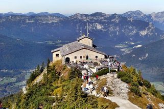 Orlí hnízdo nad Berchtesgadenem lehlo popelem. Shořel svědek temné kapitoly dějin